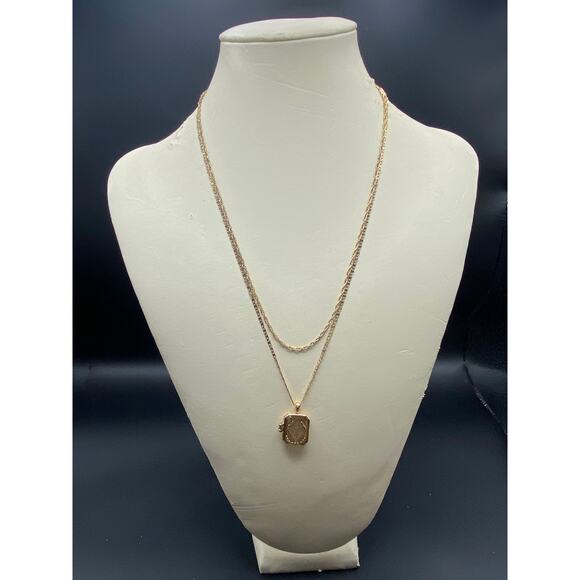 Vintage-Style Double-Layer Gold-Tone Locket Necklace - Picture 10 of 10